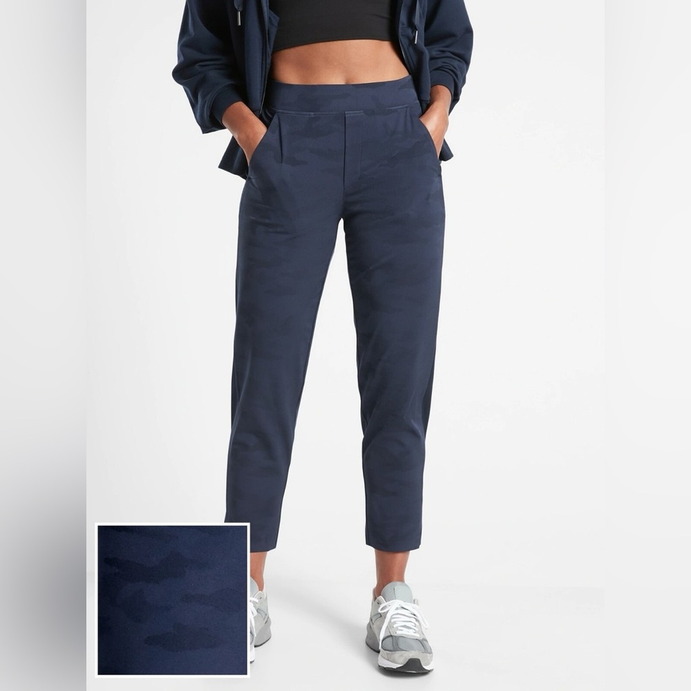 Athleta Brooklyn Ankle Camo Pant Navy Summer Travel Size 6